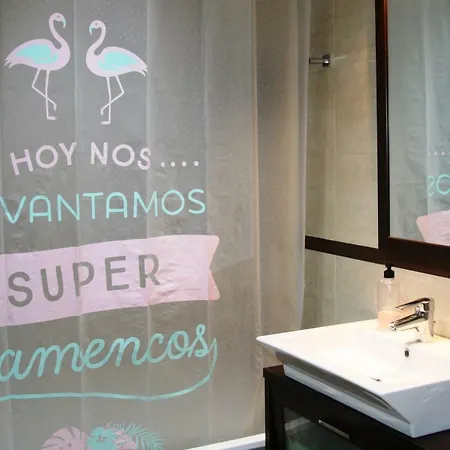 Centro Y Playa-parking Apartment